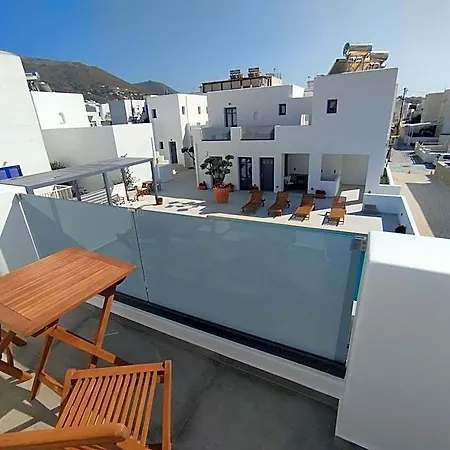 Meridiano Parikia (Paros)